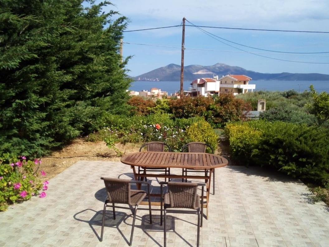Aliveri Flat With Sea View المظهر الخارجي الصورة