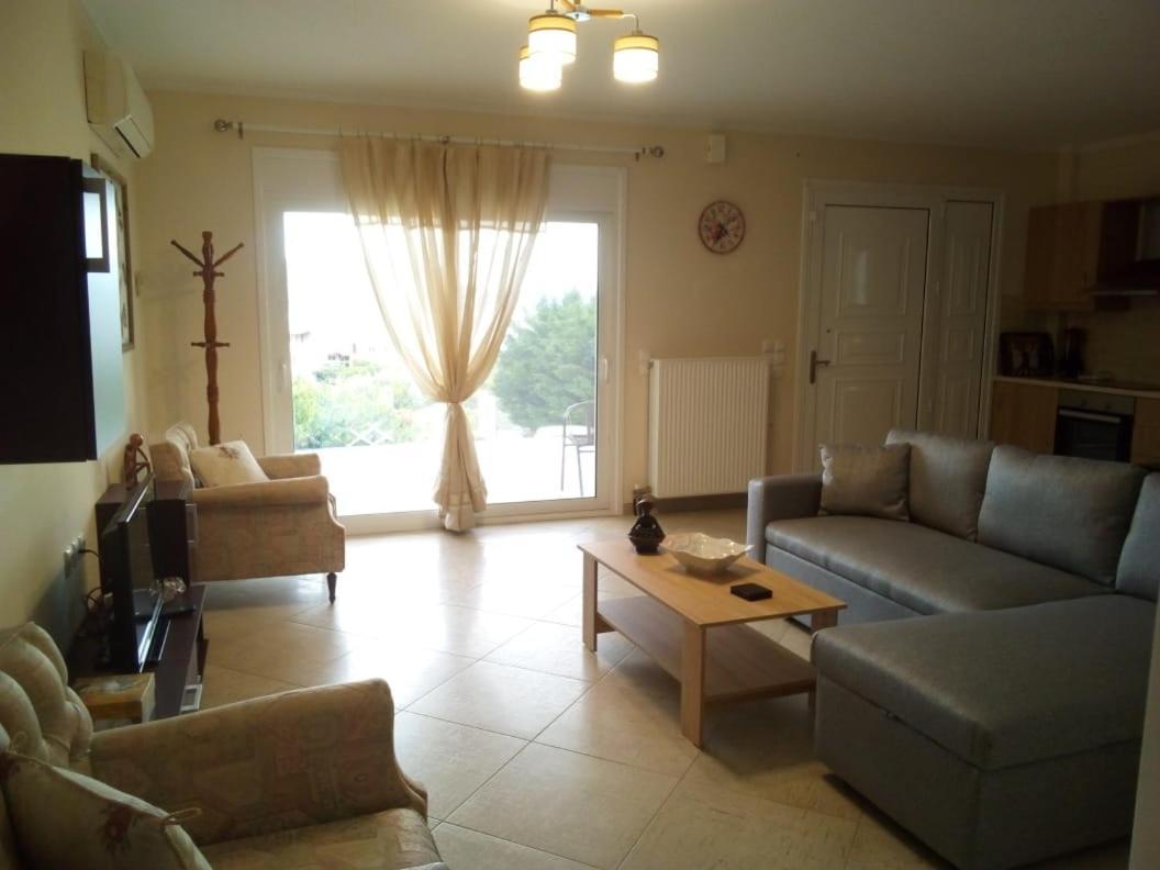 Aliveri Flat With Sea View المظهر الخارجي الصورة